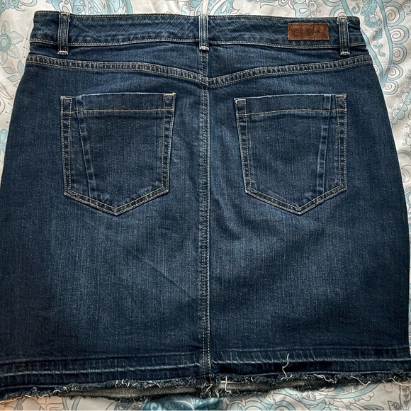 Summer Denim - Picture 3 of 6